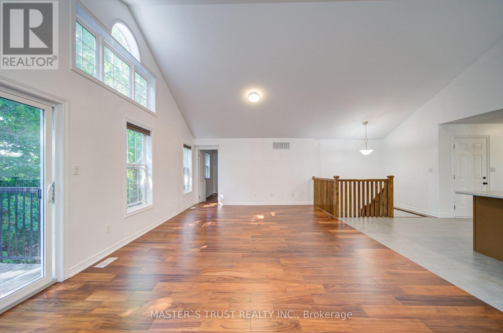 569 GRANGE WAY - Image 8