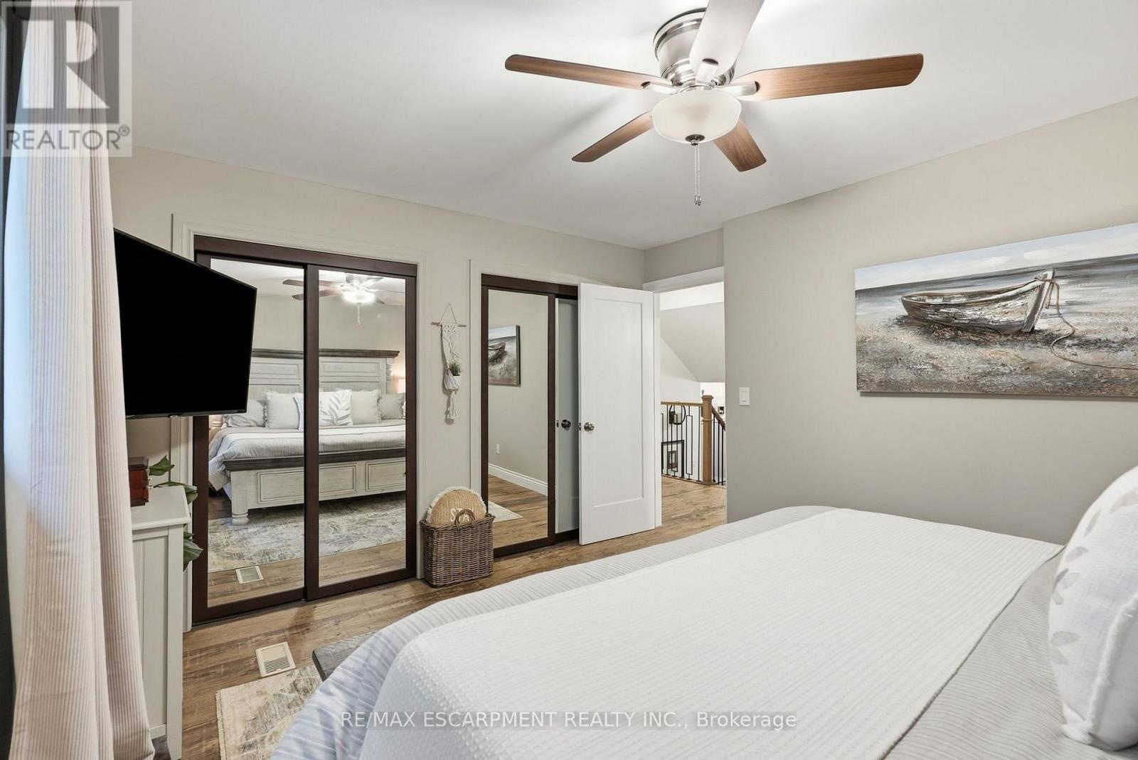 224 ATHENIA DRIVE - 18