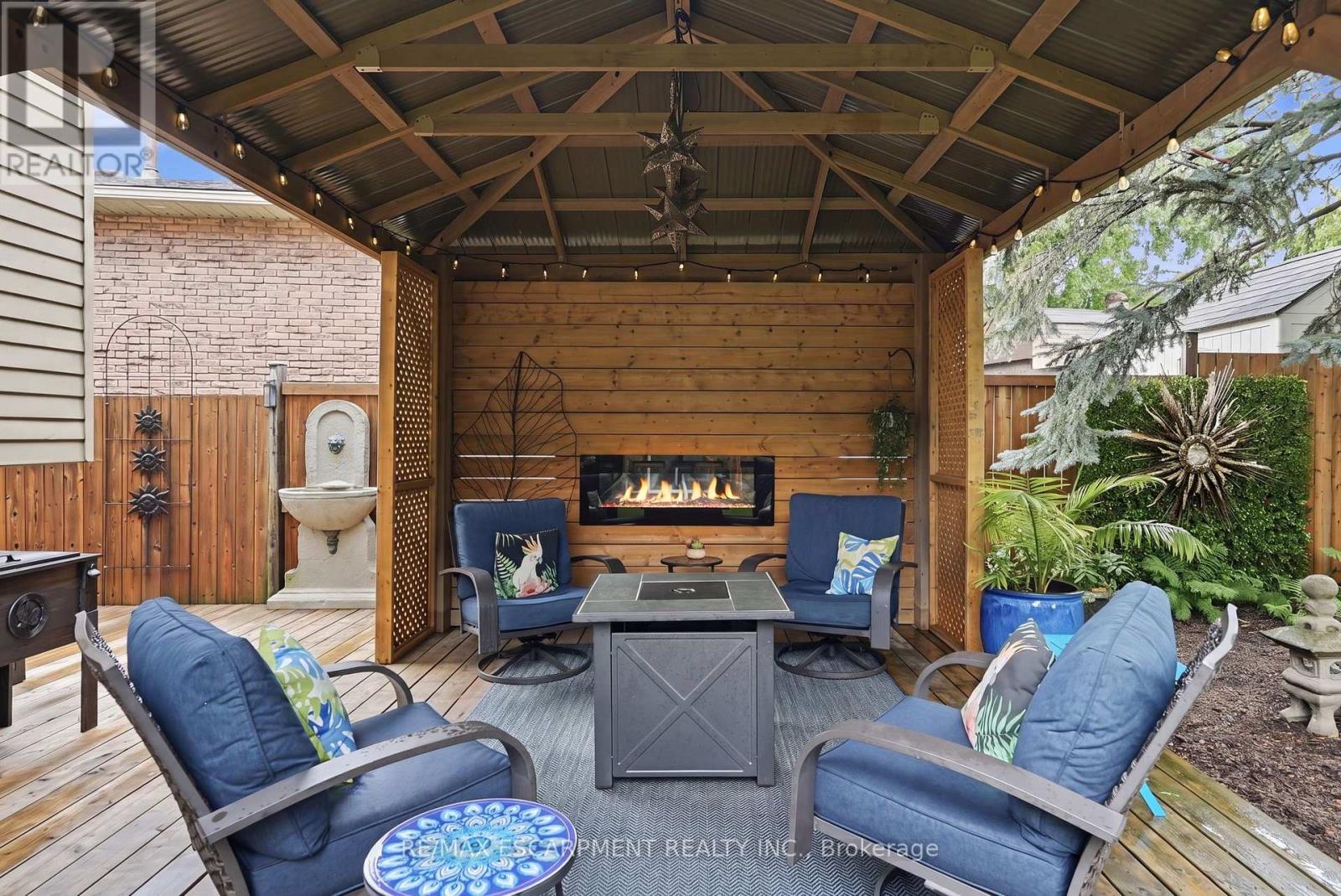 224 ATHENIA DRIVE - 43