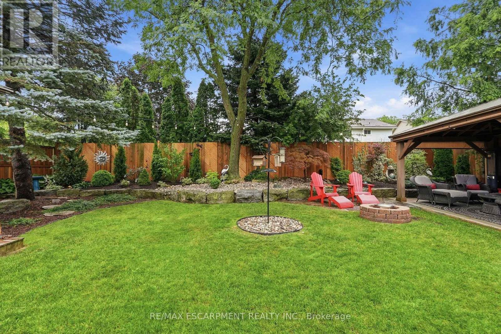 224 ATHENIA DRIVE - 44