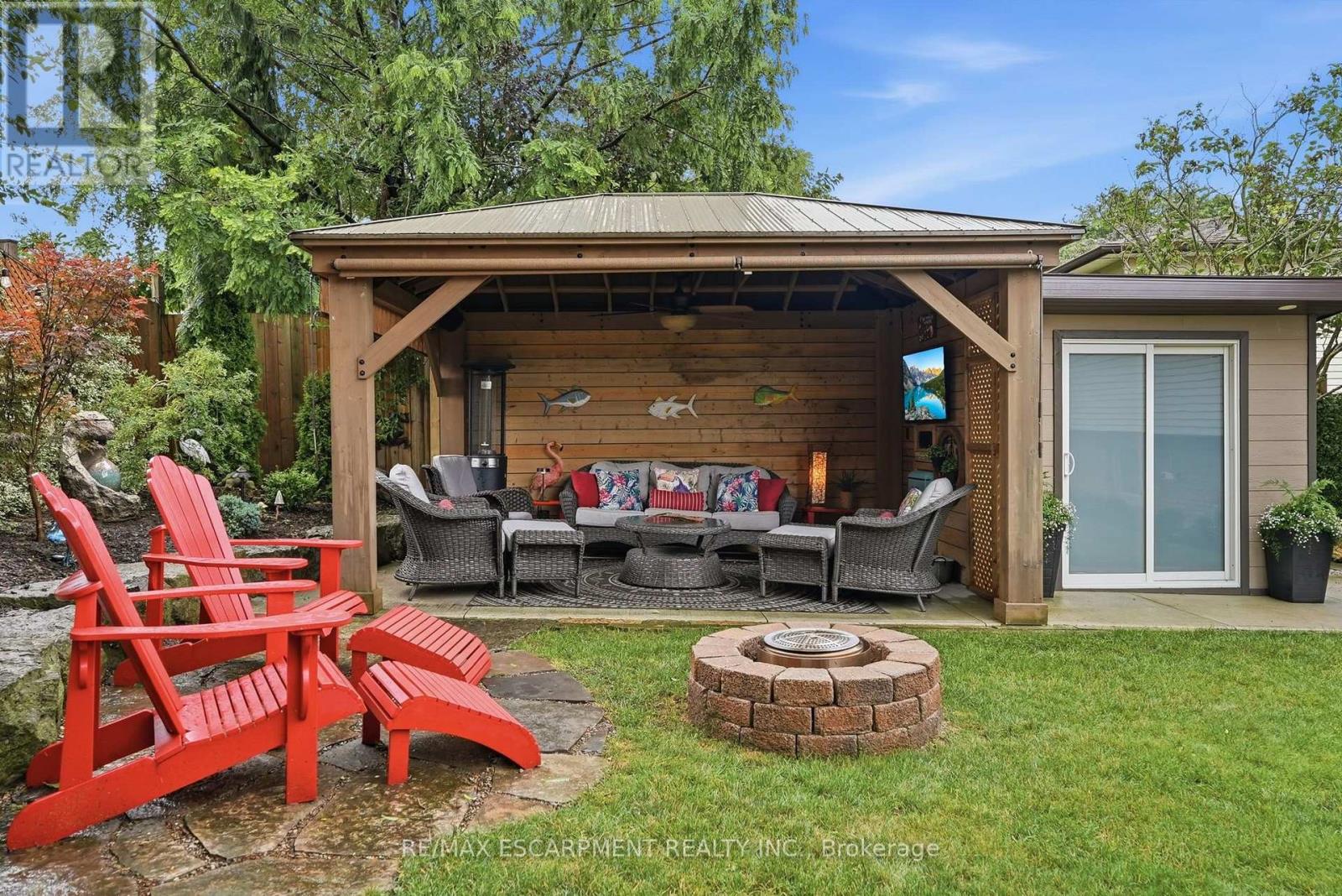 224 ATHENIA DRIVE - 46