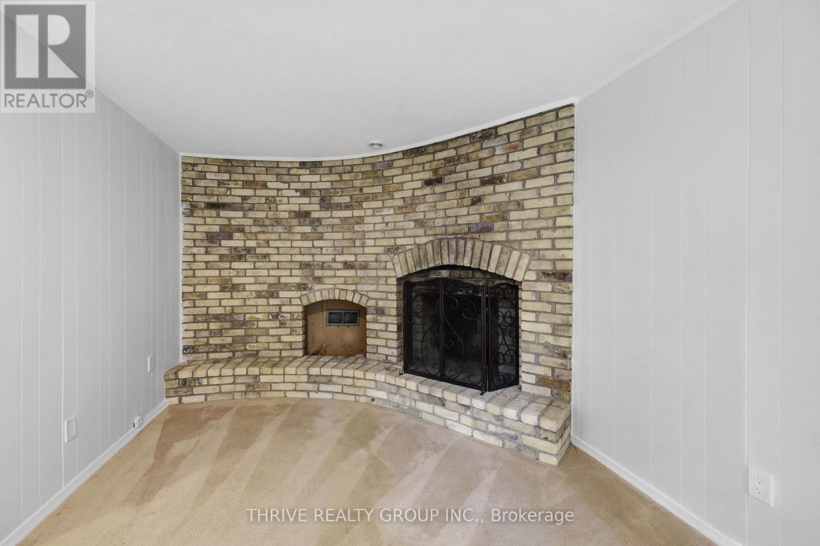 115 HALIBURTON ROAD - 21