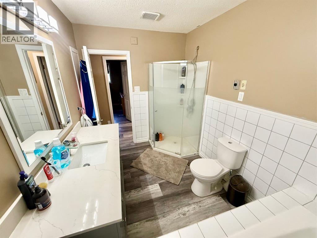 132 SUNWAPTA Drive - 14