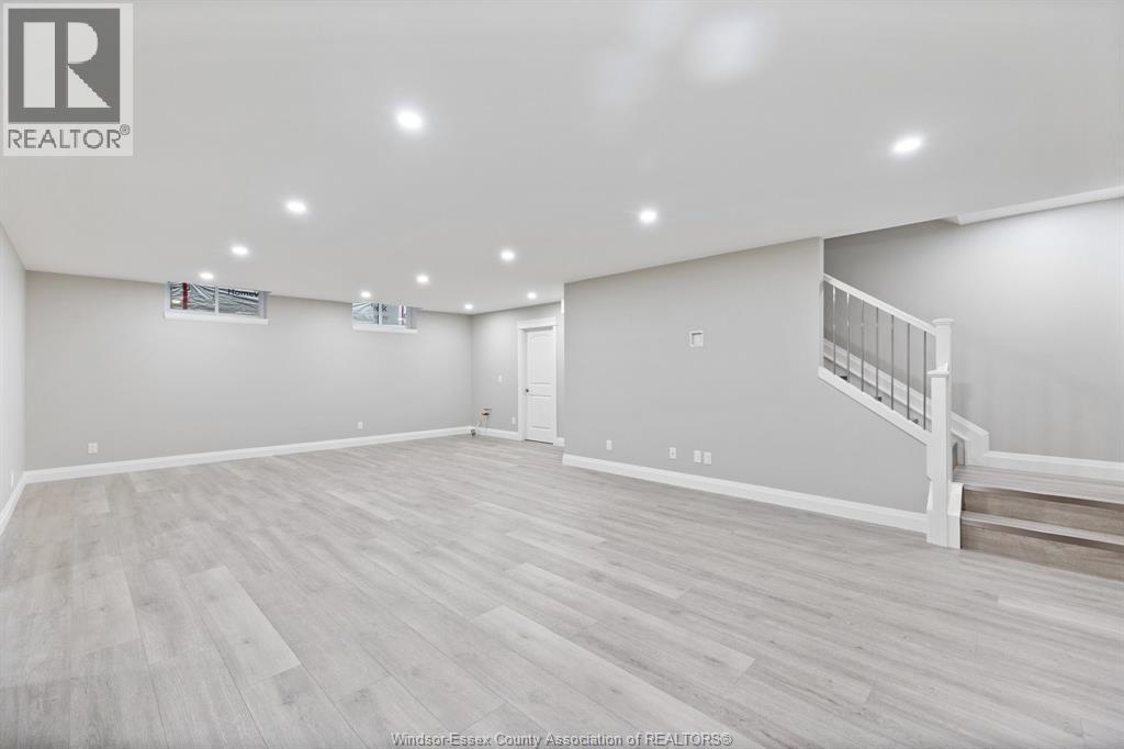 77 PEREIRA DRIVE - 22