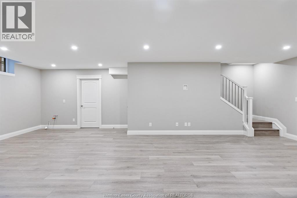 77 PEREIRA DRIVE - 21
