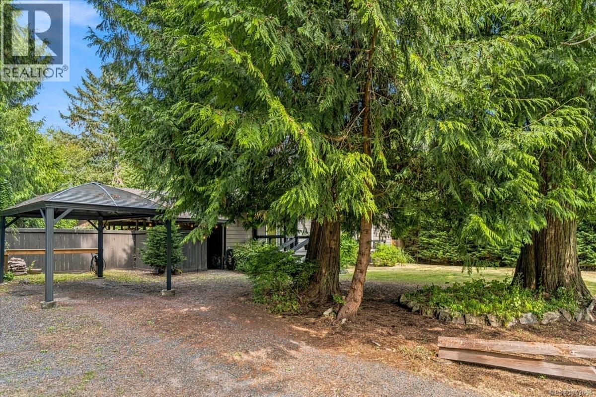 381 Dunsmuir Rd - 21