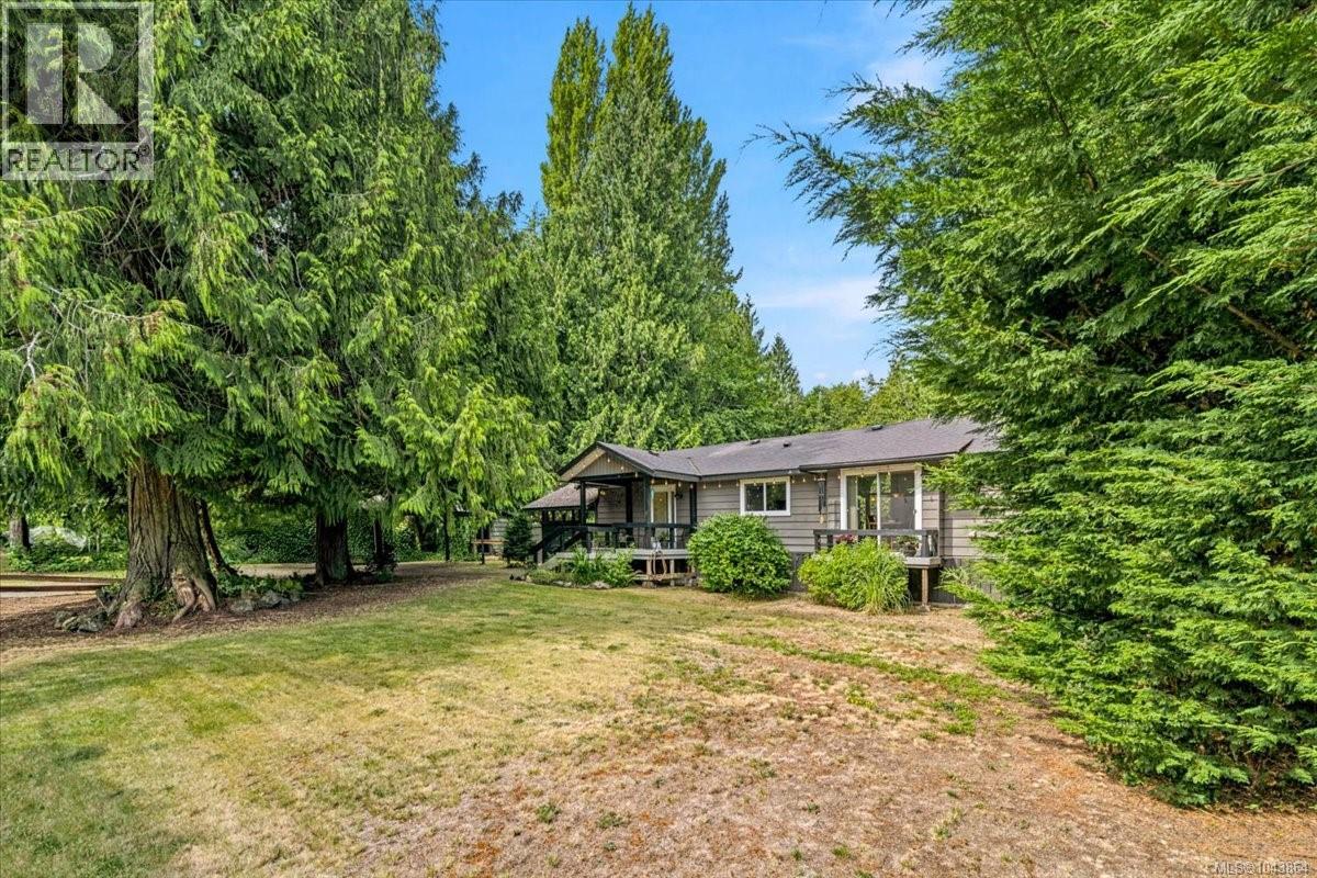381 Dunsmuir Rd - 24