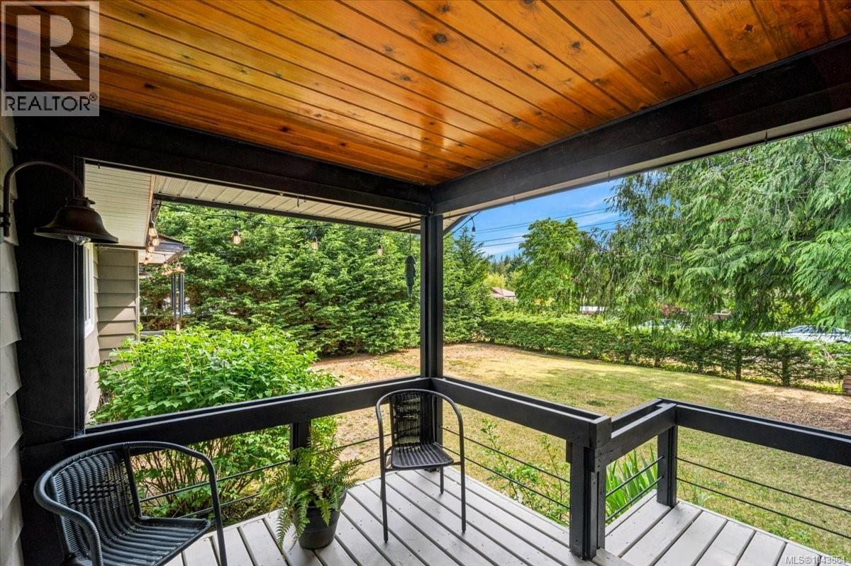 381 Dunsmuir Rd - 3