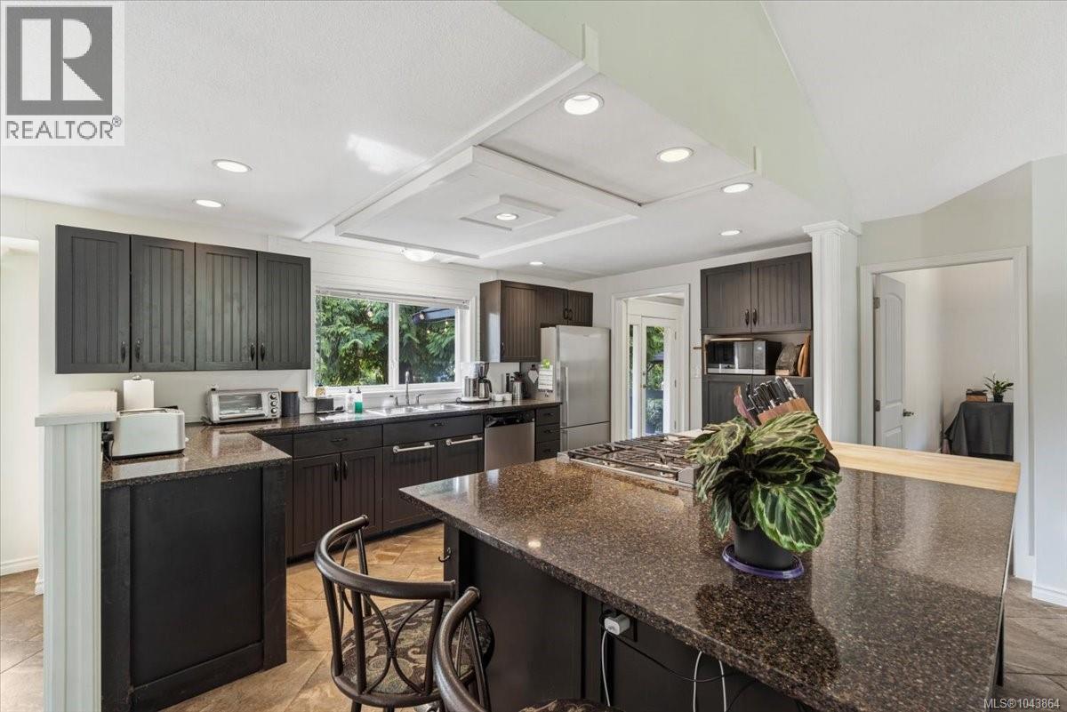 381 Dunsmuir Rd - Image 58