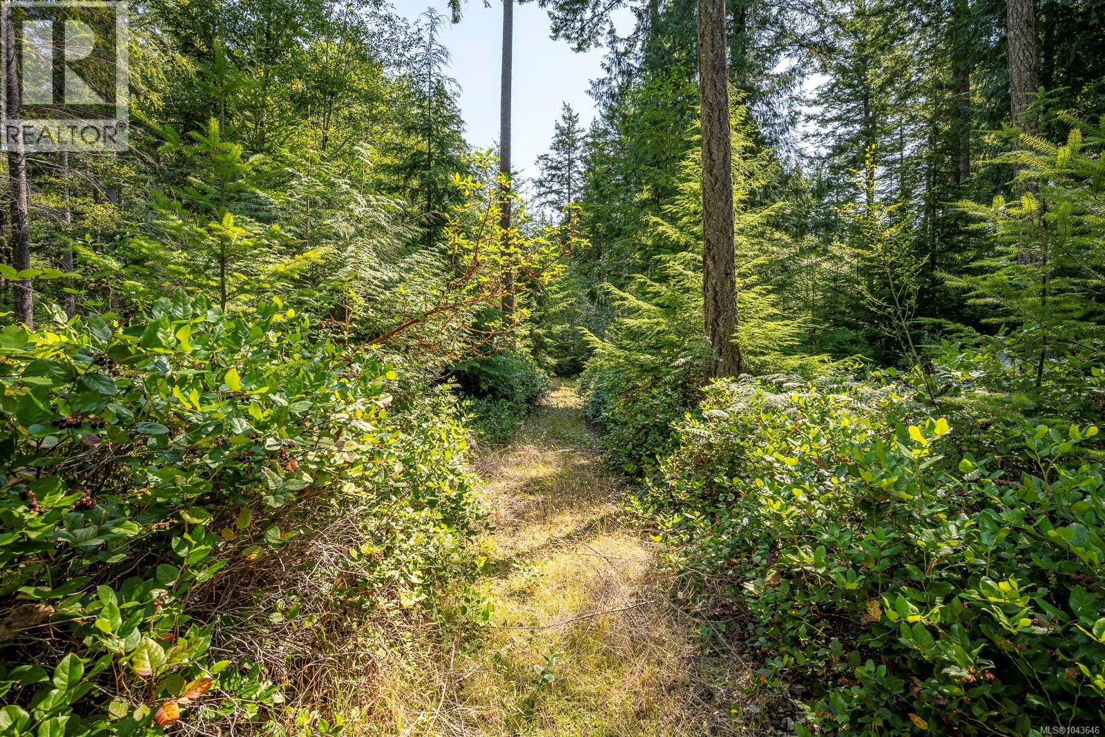 927 Siskin Lane - Image 43