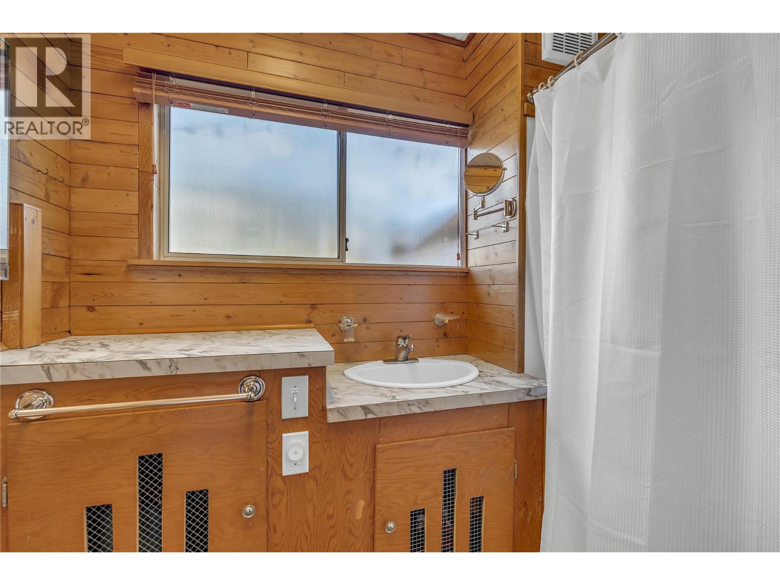 2615 Nicola Avenue - Image 20
