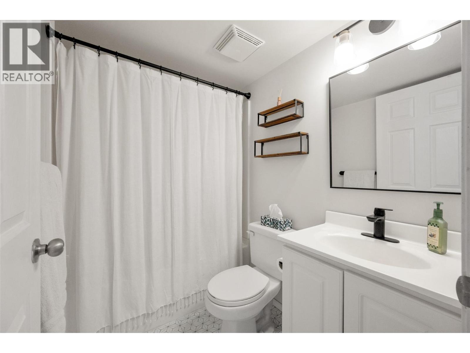 7915 Hespeler Road Unit# 26, Summerland