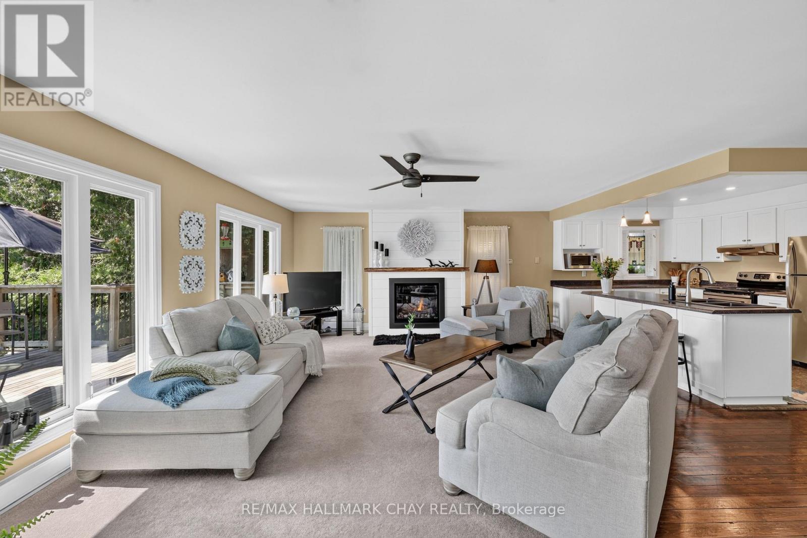 2289 LAKESHORE ROAD E - 26