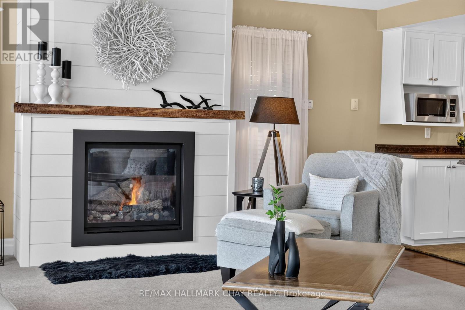 2289 LAKESHORE ROAD E - 27