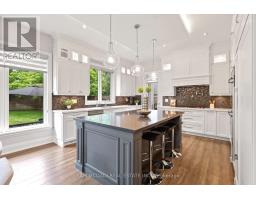 390 Sandhurst Drive, Oakville, ON L6L4L3 Photo 13