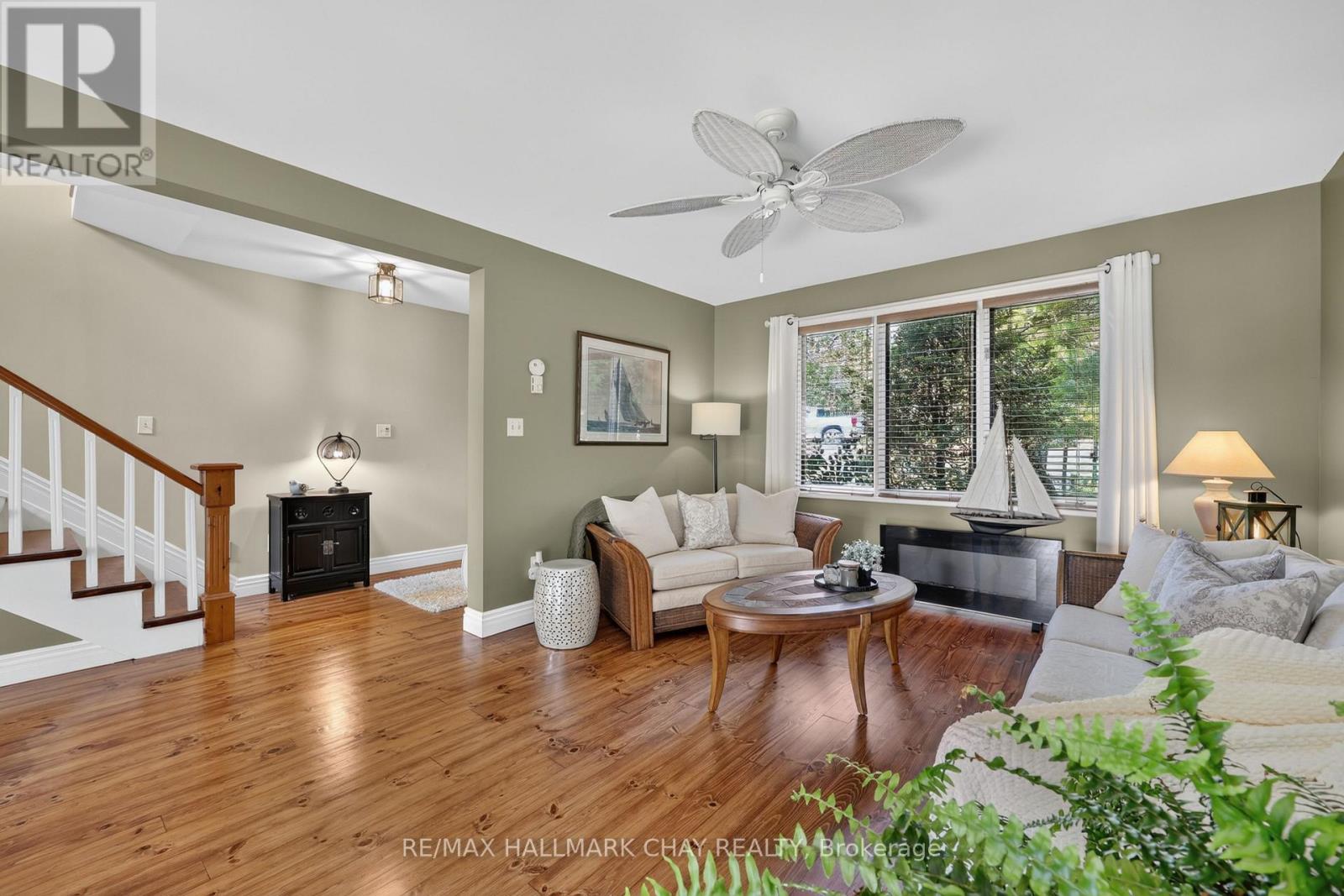 2289 LAKESHORE ROAD E - 31