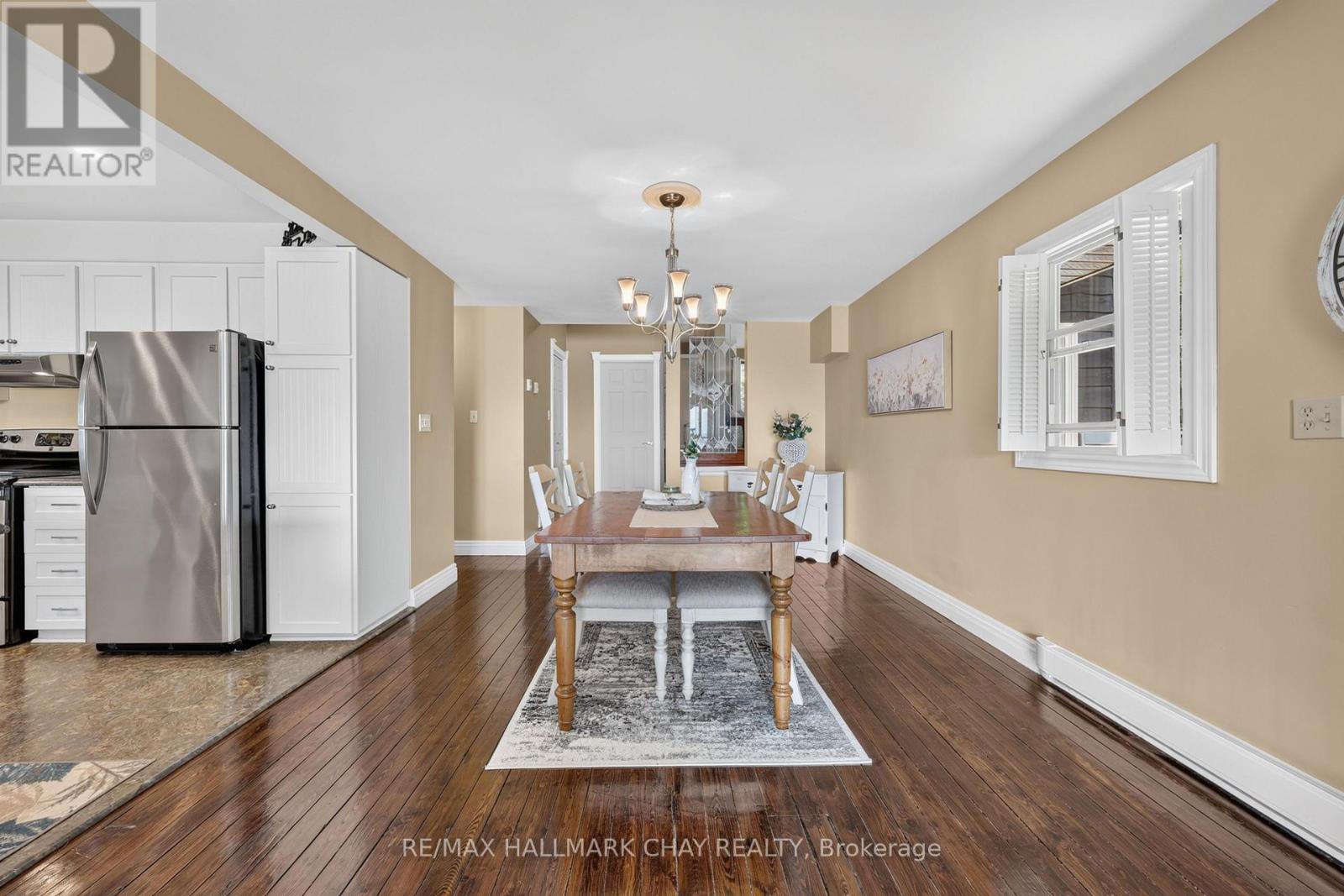 2289 LAKESHORE ROAD E - 21