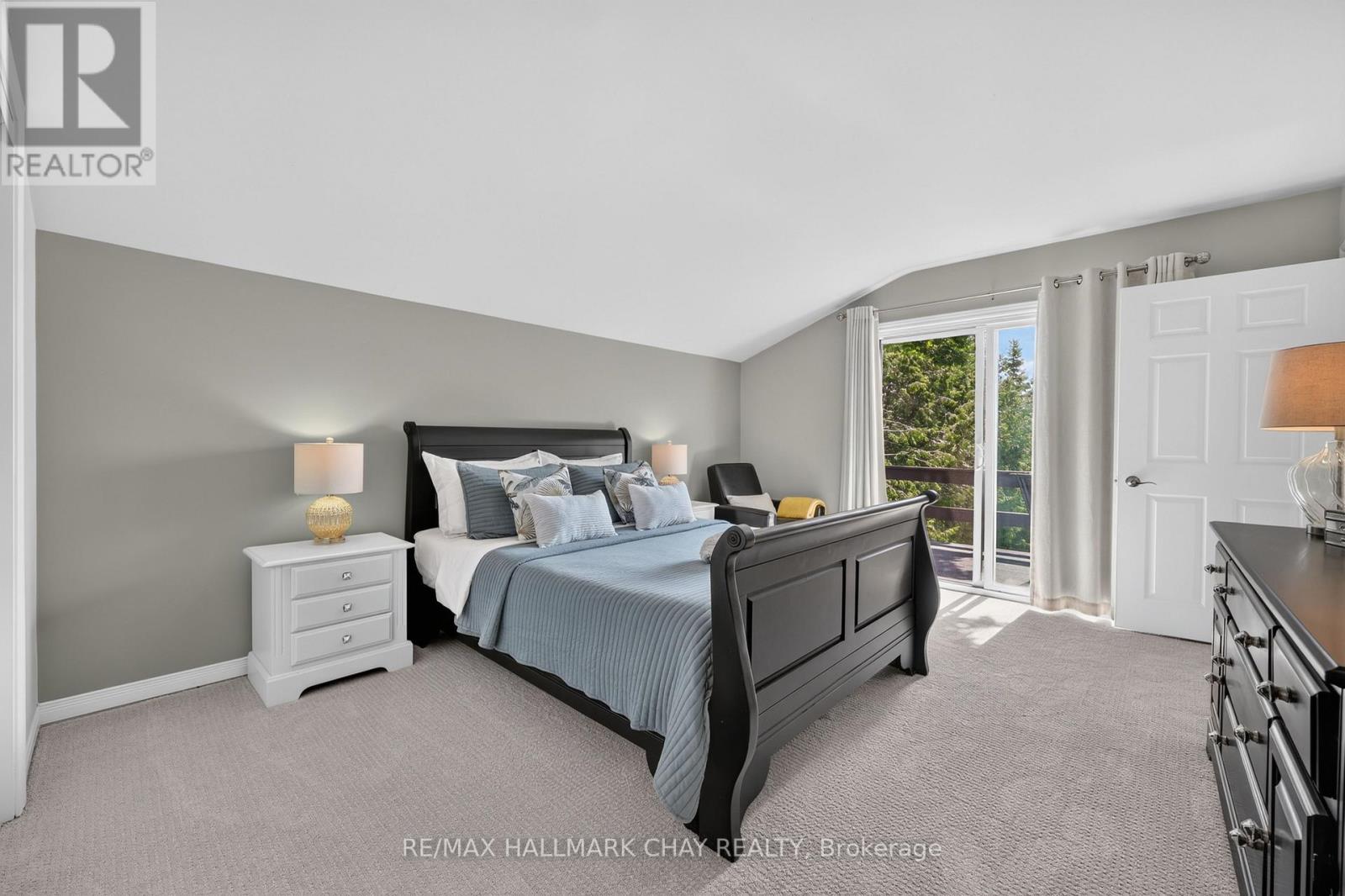 2289 LAKESHORE ROAD E - 37