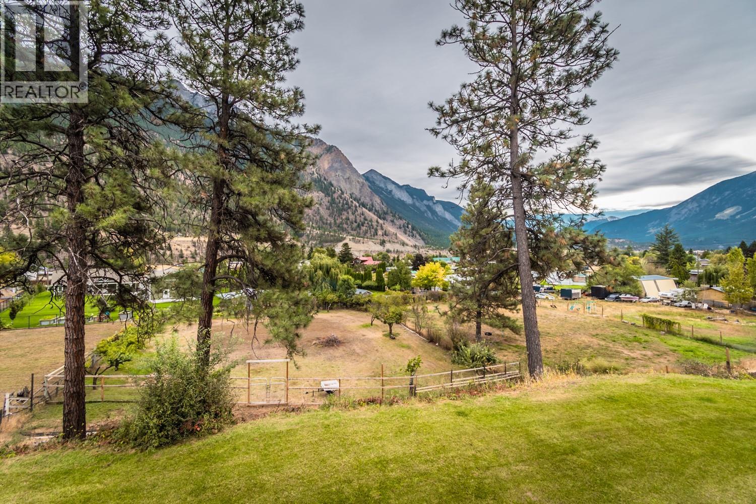 475 Davidson Crescent - 47