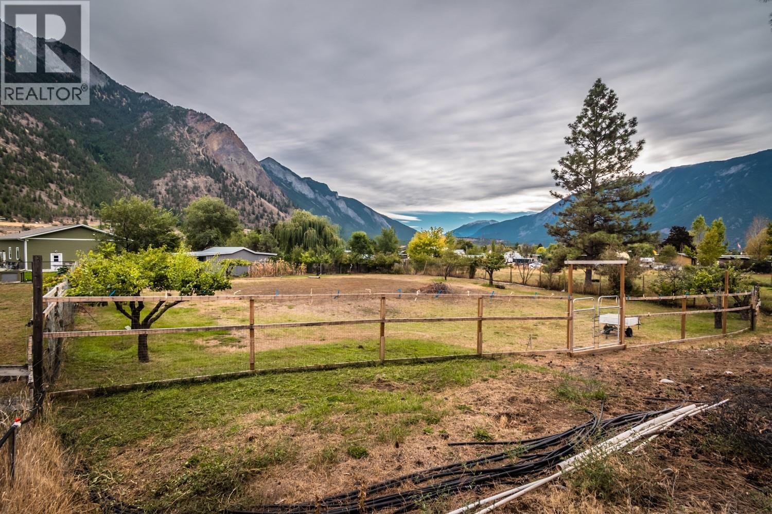 475 Davidson Crescent - 39
