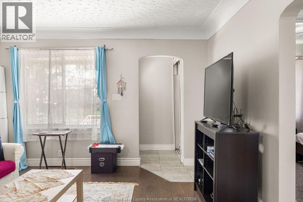 2446 Alexis - Image 6