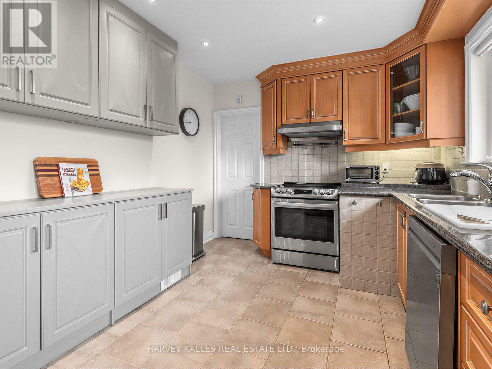 237 SEARLE AVENUE - Image 24