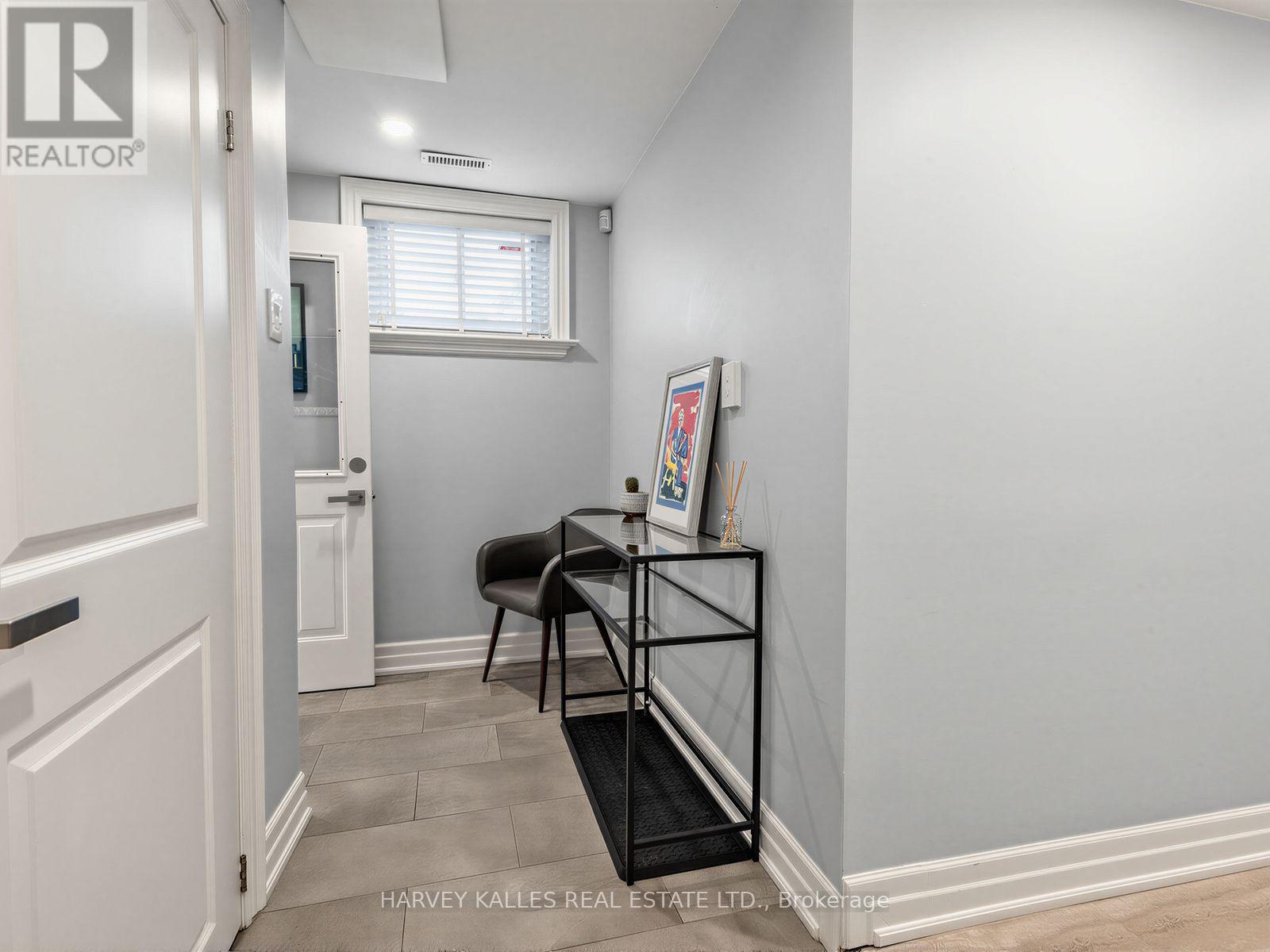 237 SEARLE AVENUE - 44
