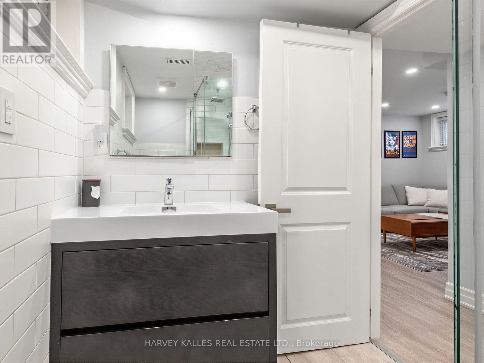237 SEARLE AVENUE - 42