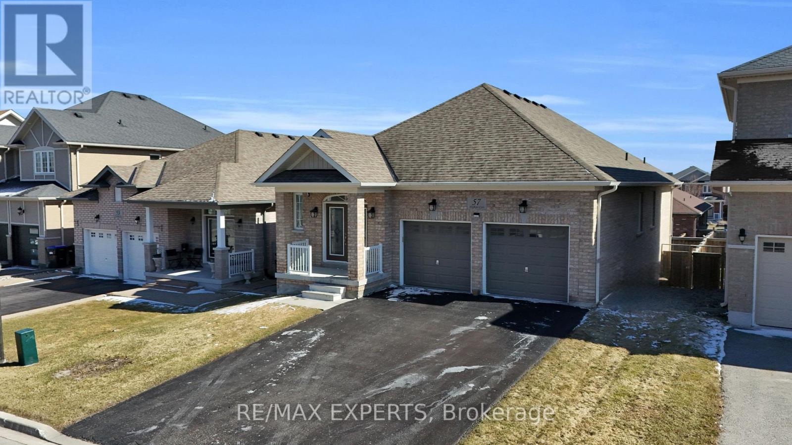 57 HOPKINS CRESCENT N - 1