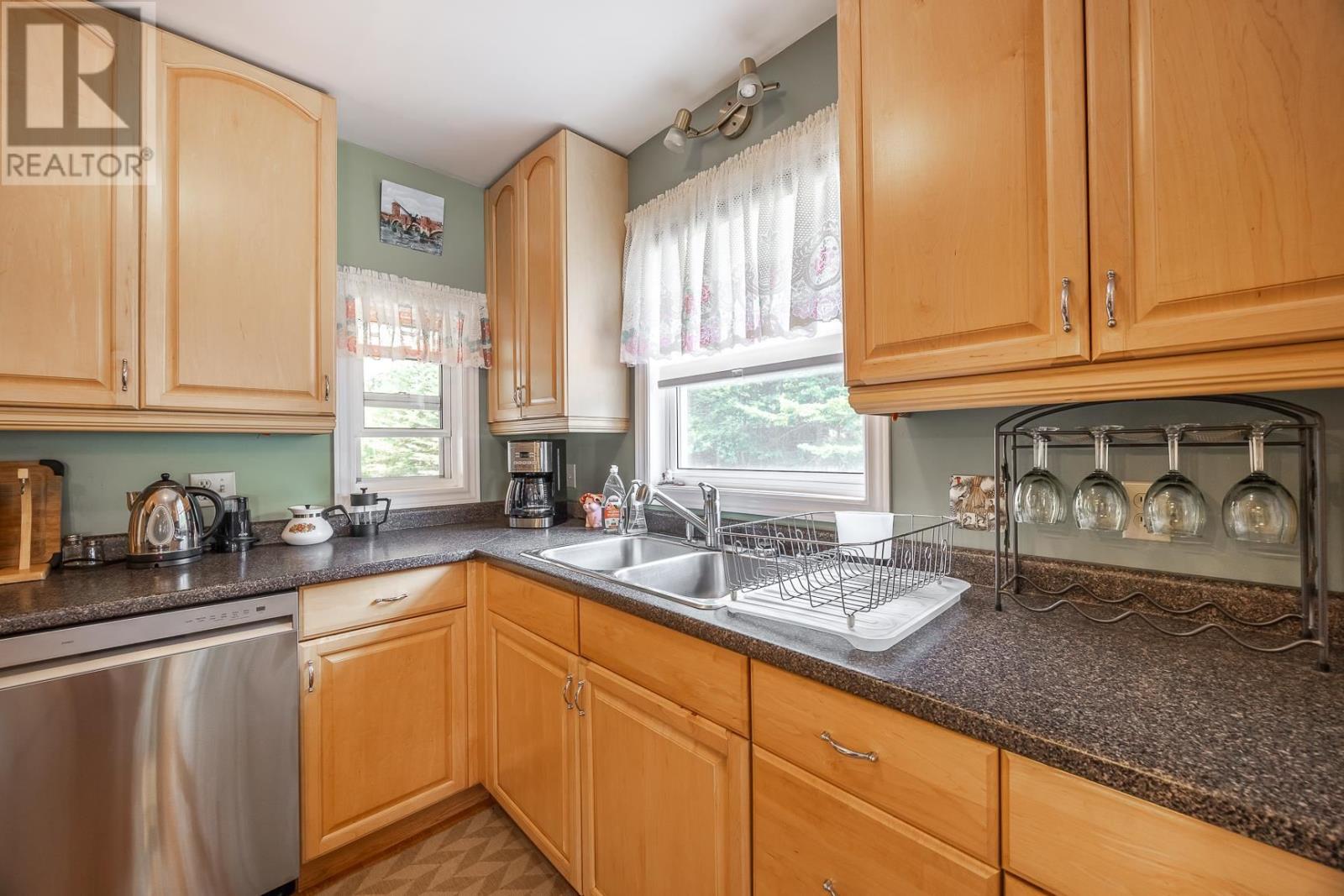 2114 Four Seasons DR - 10