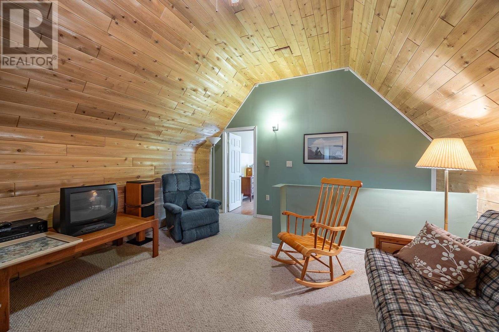 2114 Four Seasons DR - 18