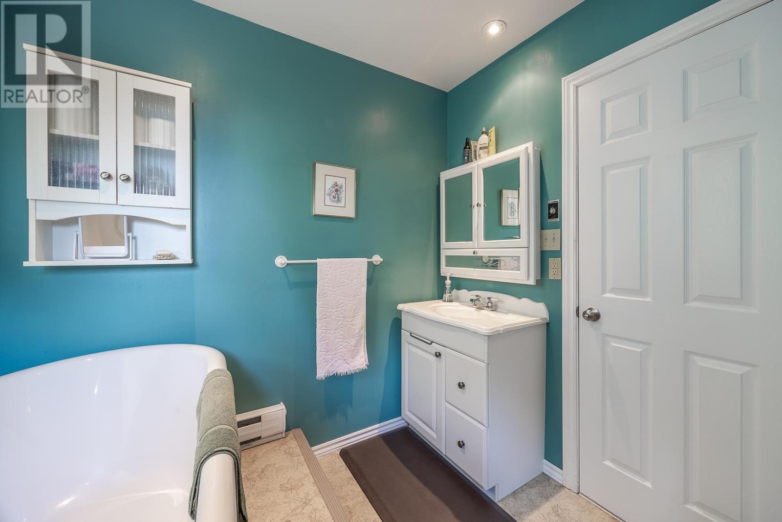 2114 Four Seasons DR - 25