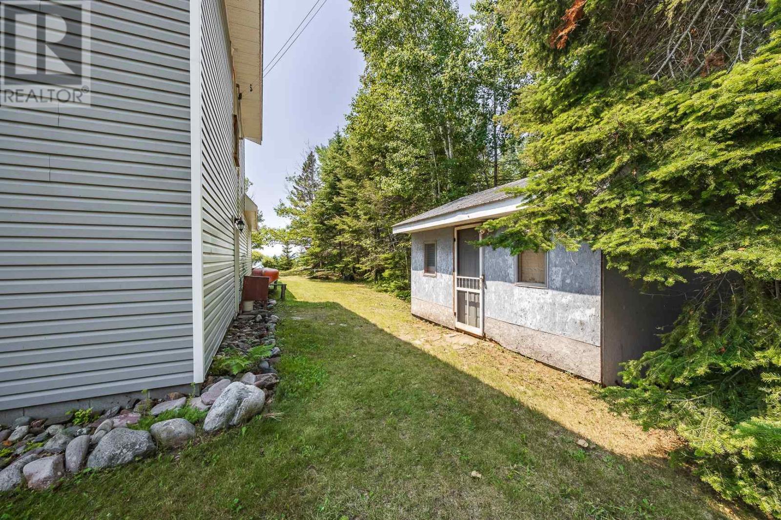 2114 Four Seasons DR - 28