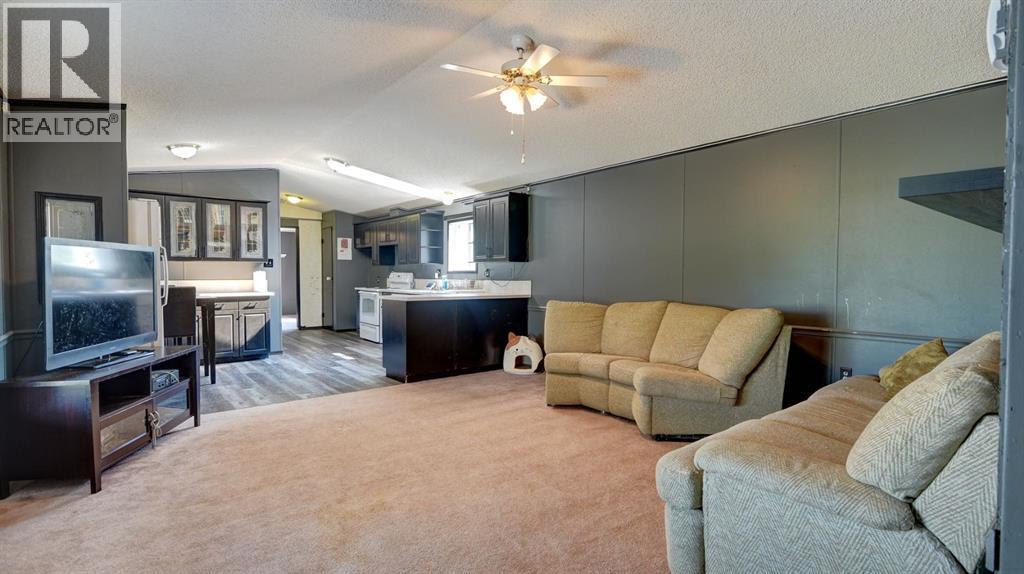 428 57 Avenue W - 14