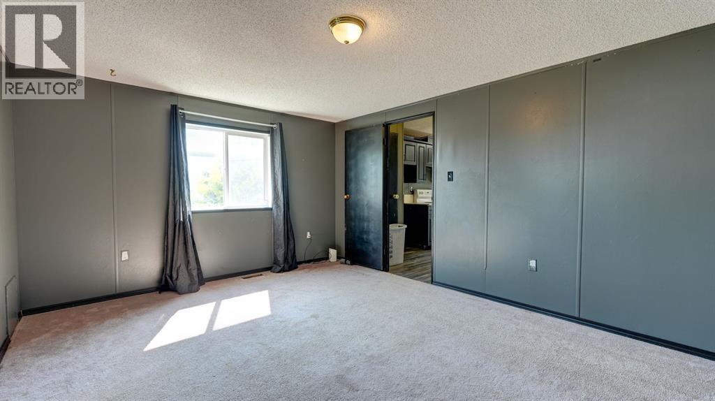 428 57 Avenue W - 22