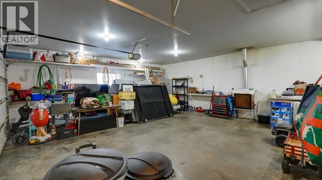 428 57 Avenue W - 24