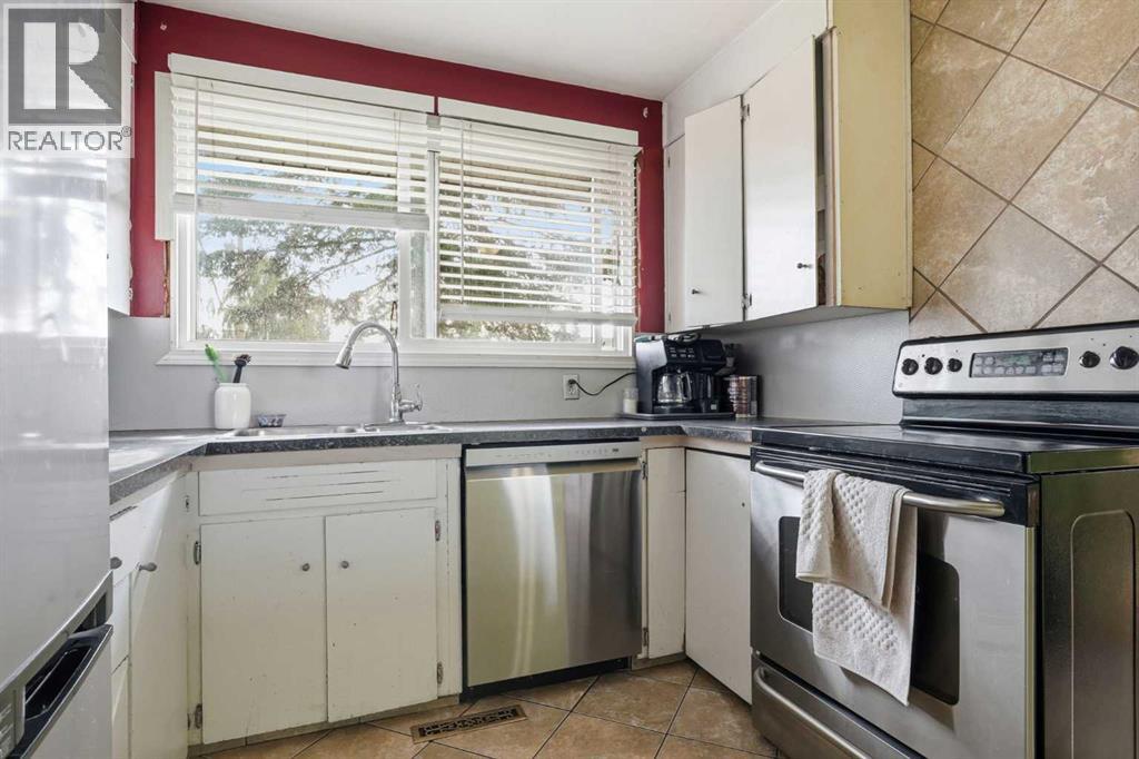 9032 Fairmount Drive SE - 10