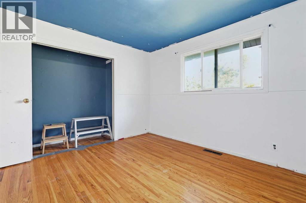9032 Fairmount Drive SE - 13