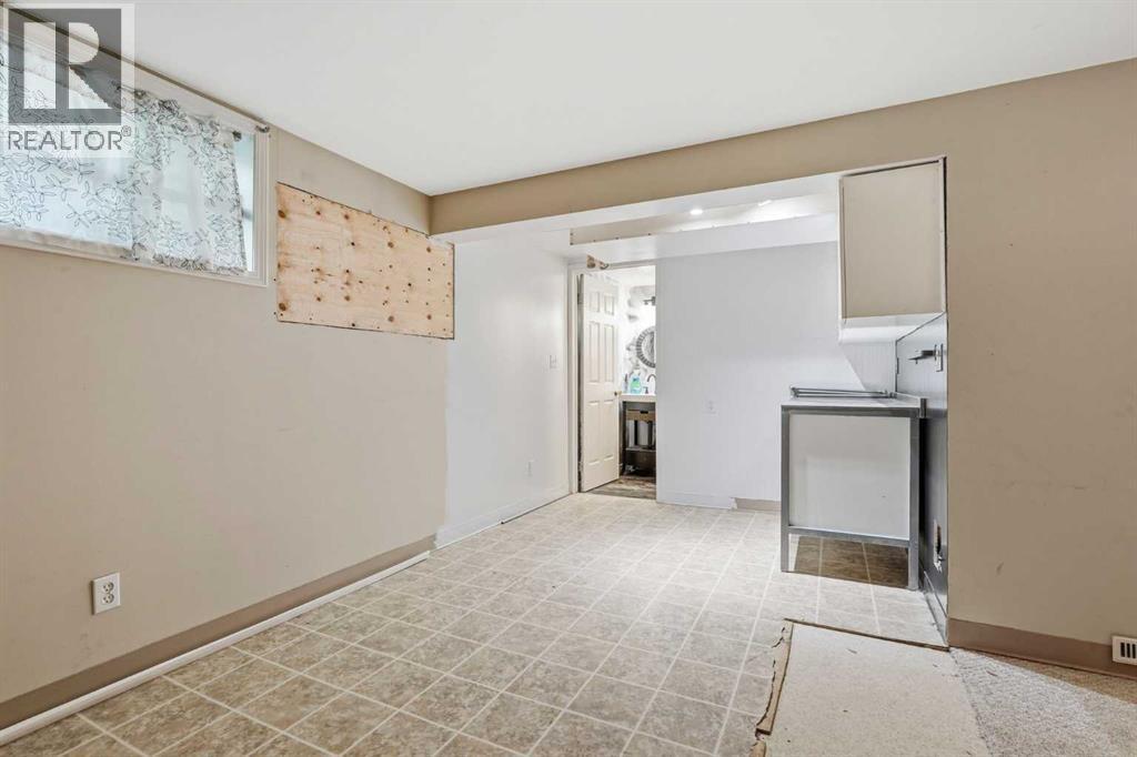 9032 Fairmount Drive SE - 17