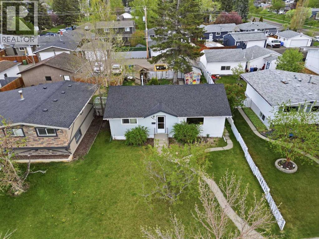 9032 Fairmount Drive SE - 30