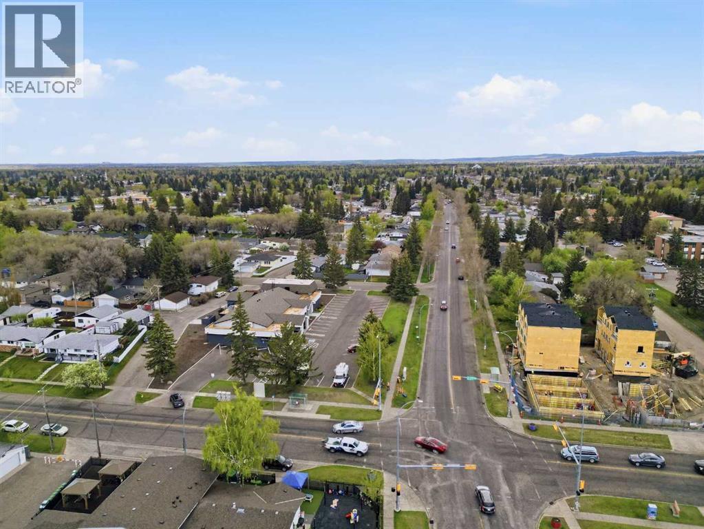 9032 Fairmount Drive SE - 38