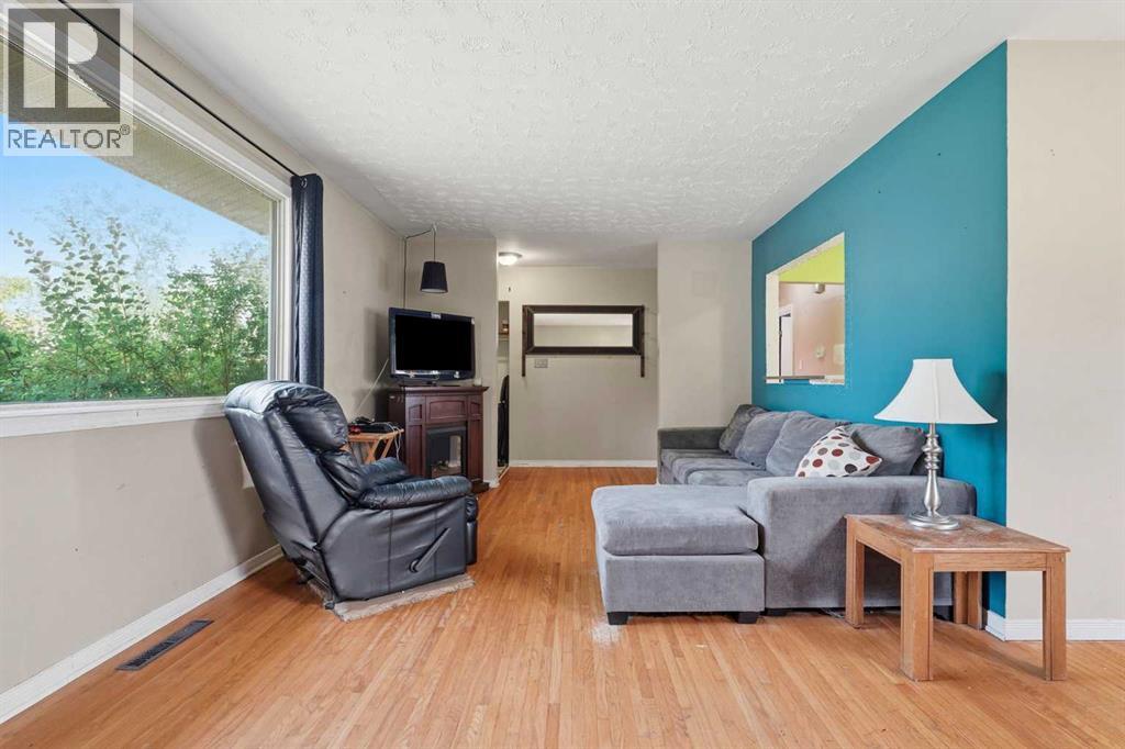 9032 Fairmount Drive SE - 5