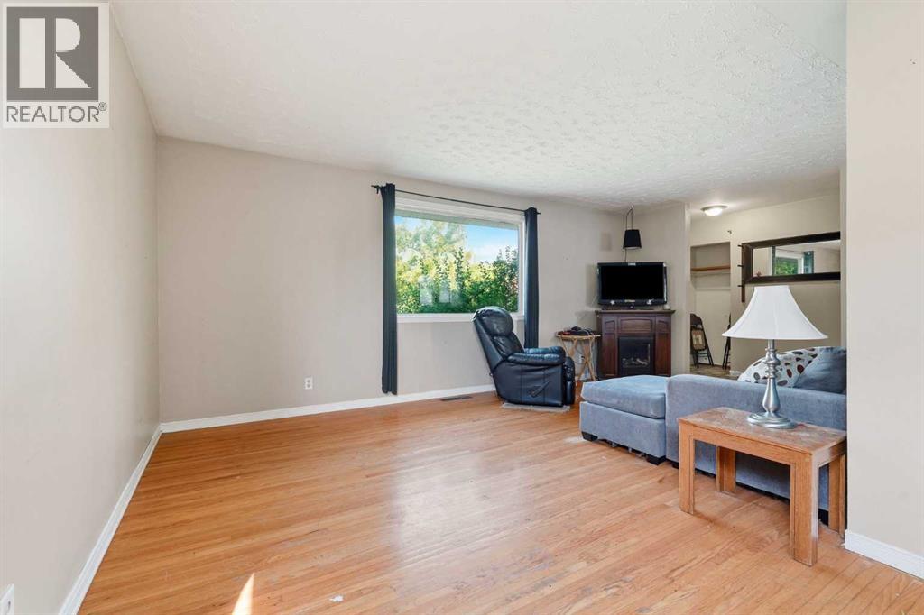 9032 Fairmount Drive SE - 6