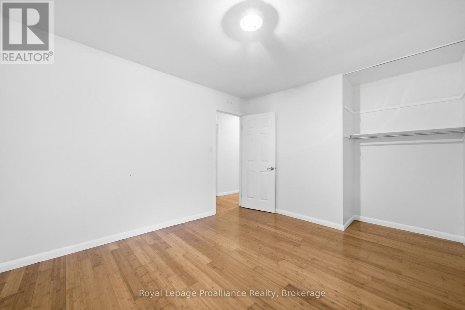 156 PINEHILL CRESCENT - 25