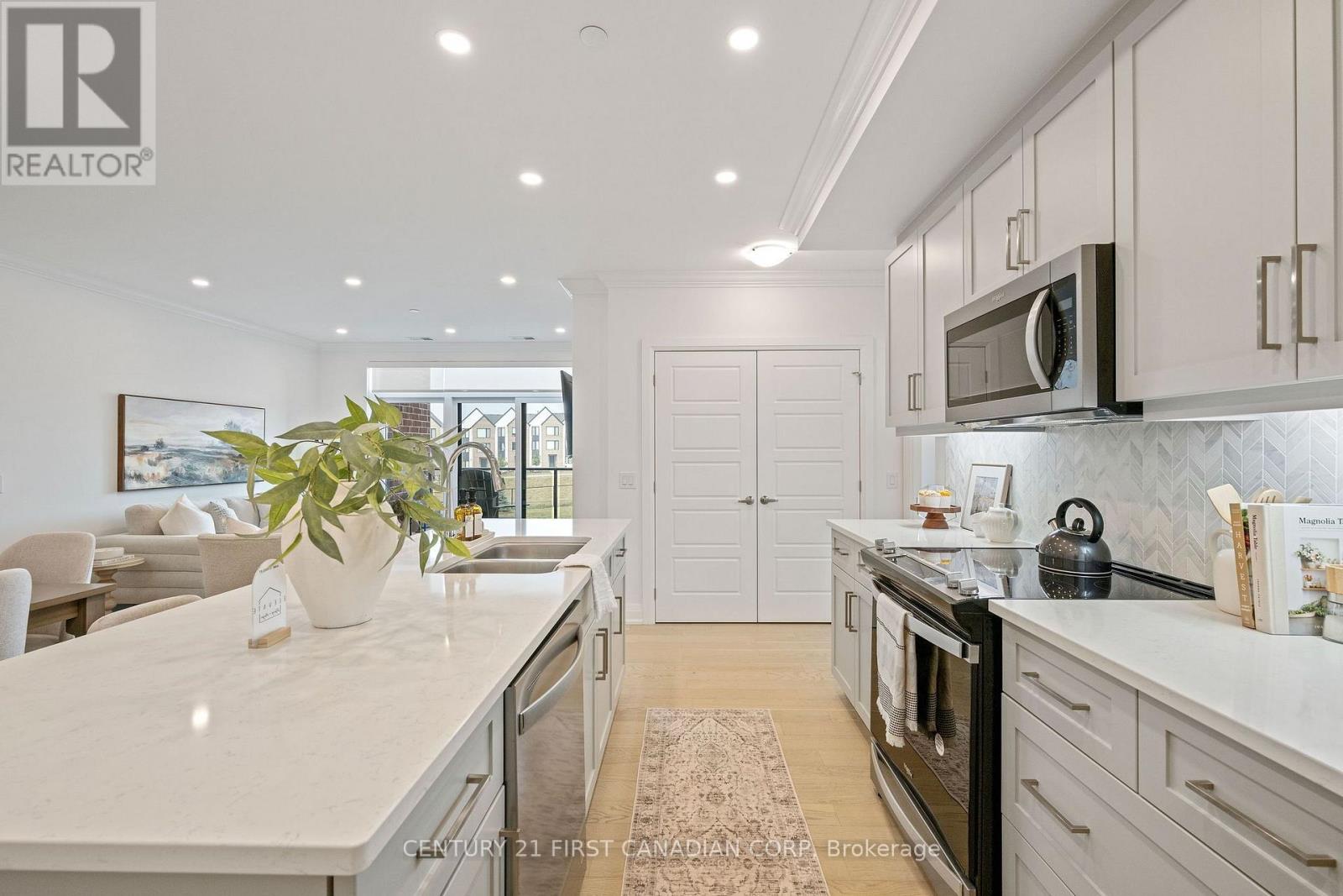 #202 1560 UPPER WEST AVENUE - 4