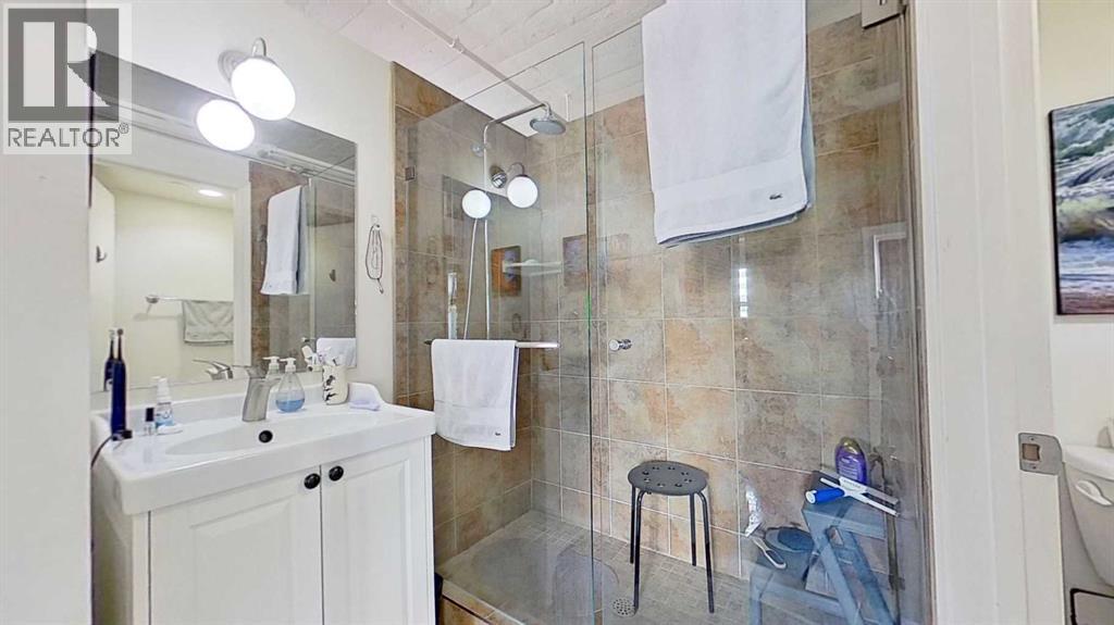 #409 240 11 Avenue SW - 16