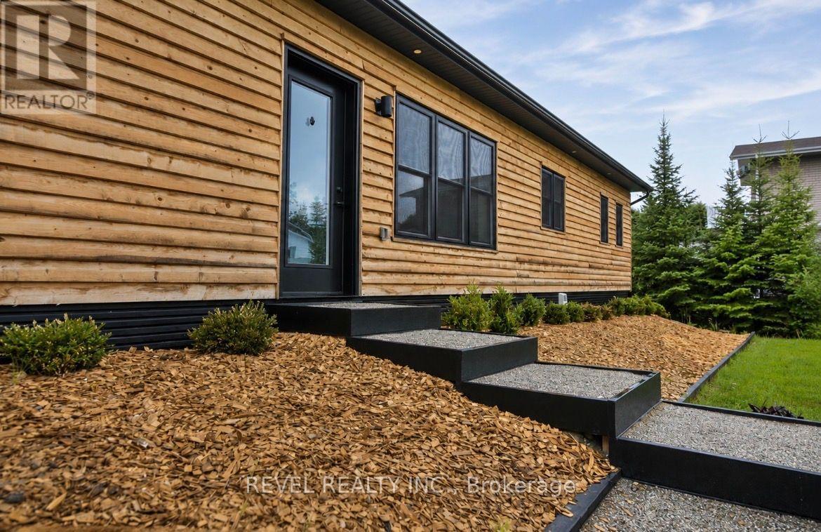 767 LECLAIR AVENUE - 1