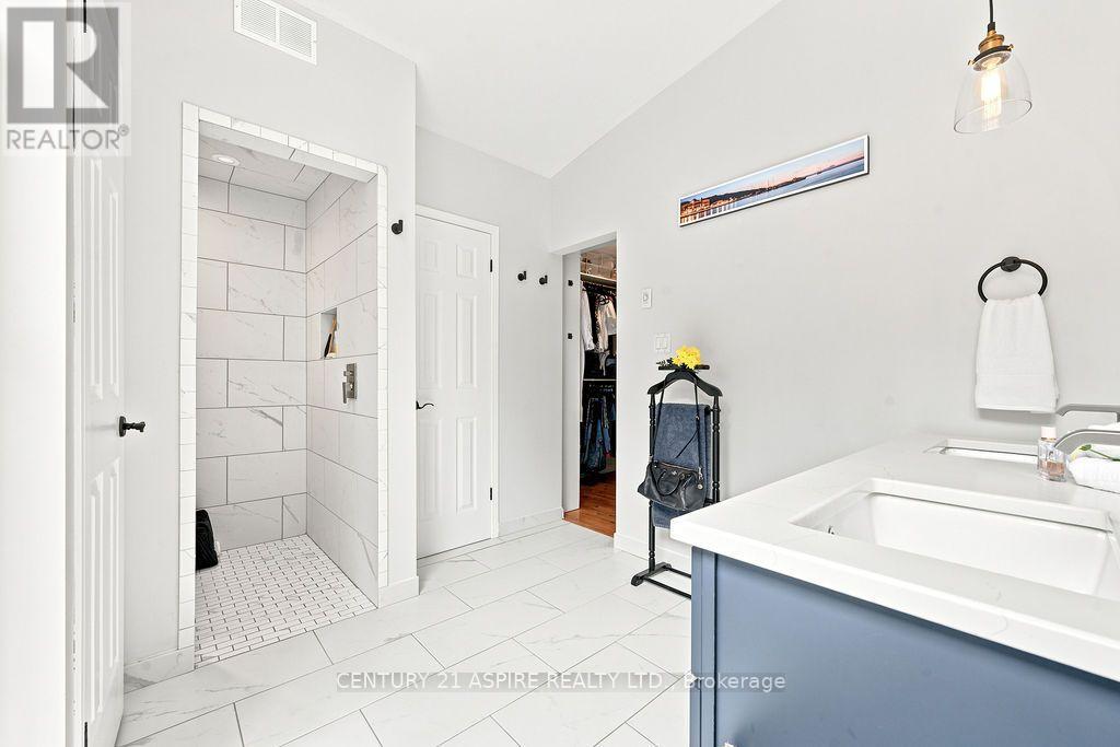 978 RANTZ ROAD - Image 39