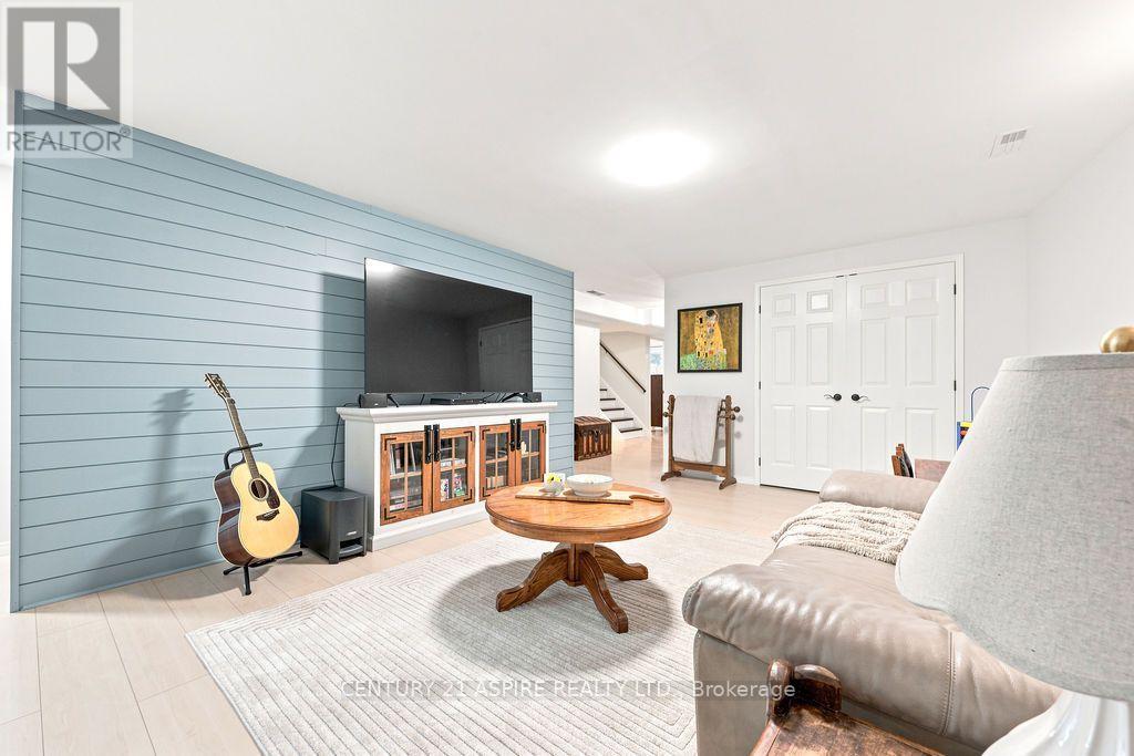 978 RANTZ ROAD - Image 41