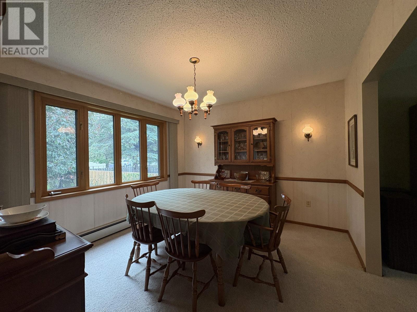 952 Russell BAY - 13